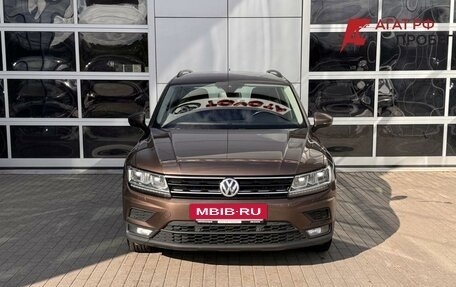 Volkswagen Tiguan II, 2019 год, 2 290 000 рублей, 2 фотография