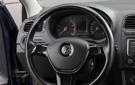 Volkswagen Polo VI (EU Market), 2016 год, 898 000 рублей, 17 фотография