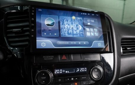 Mitsubishi Outlander III рестайлинг 3, 2016 год, 1 685 000 рублей, 13 фотография
