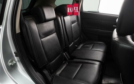 Mitsubishi Outlander III рестайлинг 3, 2016 год, 1 685 000 рублей, 7 фотография