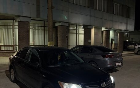 Toyota Camry, 2007 год, 895 000 рублей, 3 фотография