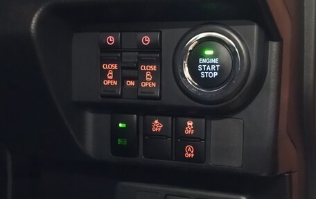 Toyota Roomy I, 2021 год, 1 500 000 рублей, 13 фотография