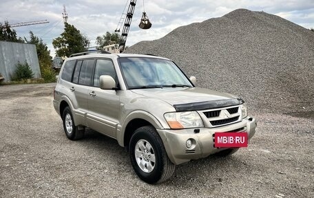 Mitsubishi Pajero III рестайлинг, 2003 год, 500 000 рублей, 2 фотография