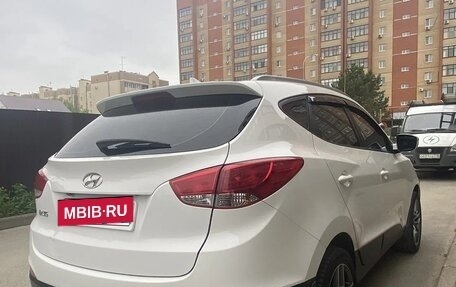 Hyundai ix35 I рестайлинг, 2014 год, 999 999 рублей, 4 фотография