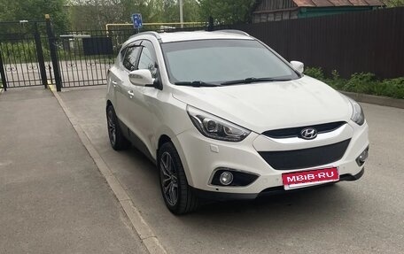 Hyundai ix35 I рестайлинг, 2014 год, 999 999 рублей, 2 фотография