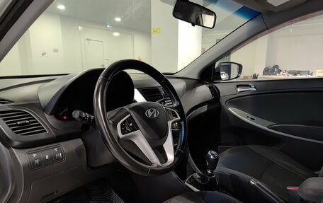 Hyundai Solaris II рестайлинг, 2012 год, 664 000 рублей, 16 фотография