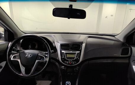 Hyundai Solaris II рестайлинг, 2012 год, 664 000 рублей, 14 фотография