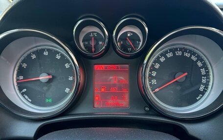 Opel Astra J, 2013 год, 870 000 рублей, 10 фотография
