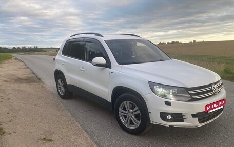 Volkswagen Tiguan I, 2012 год, 850 000 рублей, 2 фотография