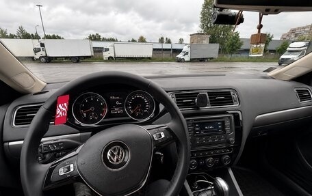 Volkswagen Jetta VI, 2016 год, 1 250 000 рублей, 13 фотография