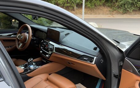 BMW 5 серия, 2021 год, 5 100 000 рублей, 13 фотография
