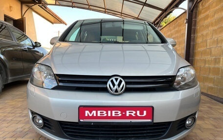 Volkswagen Golf Plus II, 2011 год, 750 000 рублей, 2 фотография