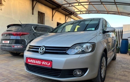 Volkswagen Golf Plus II, 2011 год, 750 000 рублей, 3 фотография