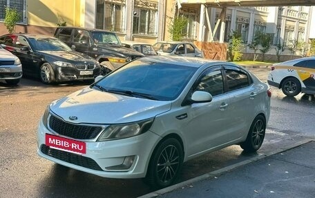 KIA Rio III рестайлинг, 2014 год, 600 000 рублей, 3 фотография