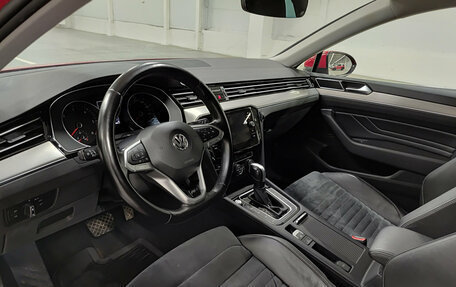 Volkswagen Passat B8 рестайлинг, 2020 год, 3 000 000 рублей, 16 фотография
