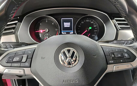 Volkswagen Passat B8 рестайлинг, 2020 год, 3 000 000 рублей, 21 фотография