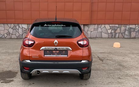 Renault Kaptur I рестайлинг, 2016 год, 1 330 000 рублей, 8 фотография