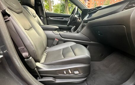 Cadillac XT5 I рестайлинг, 2022 год, 4 500 000 рублей, 16 фотография