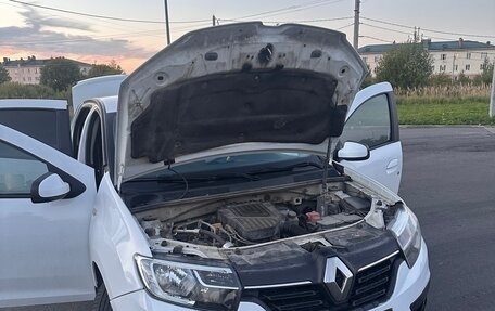Renault Logan II, 2020 год, 810 000 рублей, 3 фотография