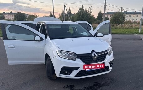 Renault Logan II, 2020 год, 810 000 рублей, 2 фотография