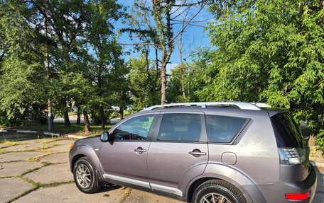 Mitsubishi Outlander III рестайлинг 3, 2008 год, 1 050 000 рублей, 2 фотография
