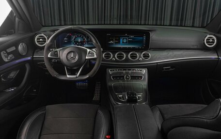 Mercedes-Benz E-Класс, 2018 год, 3 699 000 рублей, 12 фотография