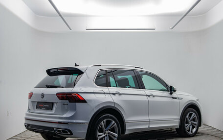 Volkswagen Tiguan II, 2021 год, 3 490 000 рублей, 5 фотография