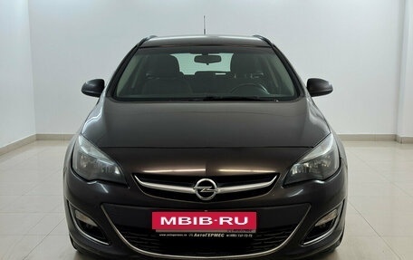Opel Astra J, 2013 год, 715 000 рублей, 2 фотография