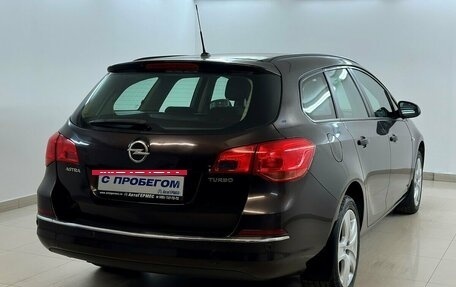Opel Astra J, 2013 год, 715 000 рублей, 4 фотография