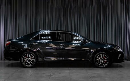 Toyota Camry, 2017 год, 2 359 000 рублей, 5 фотография