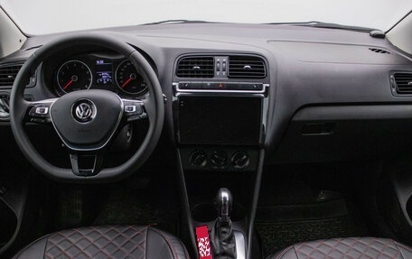Volkswagen Polo VI (EU Market), 2013 год, 829 000 рублей, 13 фотография