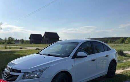 Chevrolet Cruze II, 2013 год, 690 000 рублей, 2 фотография