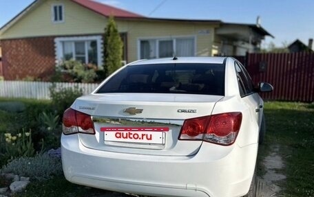 Chevrolet Cruze II, 2013 год, 690 000 рублей, 4 фотография