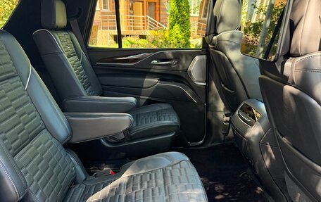 Cadillac Escalade V, 2021 год, 10 000 000 рублей, 11 фотография