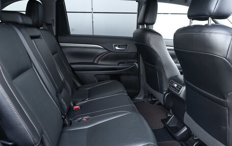Toyota Highlander III, 2019 год, 3 698 000 рублей, 12 фотография