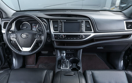 Toyota Highlander III, 2019 год, 3 698 000 рублей, 15 фотография