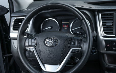Toyota Highlander III, 2019 год, 3 698 000 рублей, 19 фотография