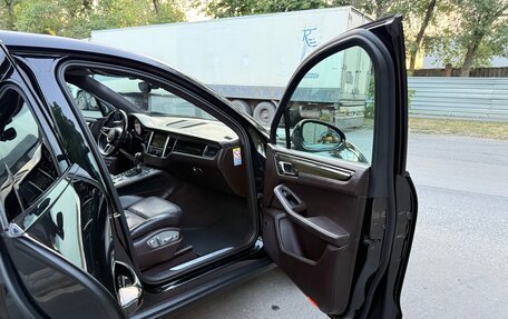 Porsche Macan I рестайлинг, 2014 год, 2 350 000 рублей, 25 фотография