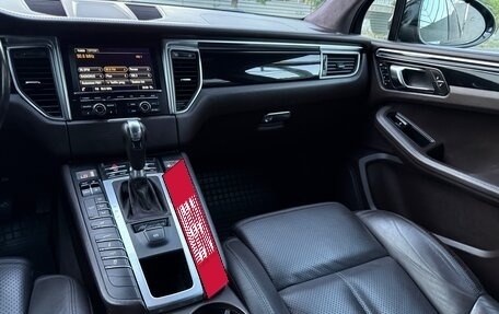 Porsche Macan I рестайлинг, 2014 год, 2 350 000 рублей, 23 фотография