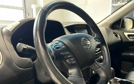 Nissan Pathfinder, 2016 год, 1 610 000 рублей, 13 фотография