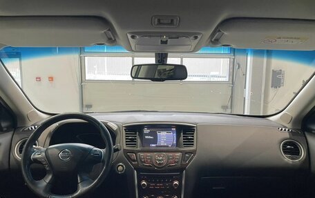 Nissan Pathfinder, 2016 год, 1 610 000 рублей, 11 фотография
