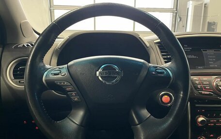 Nissan Pathfinder, 2016 год, 1 610 000 рублей, 14 фотография