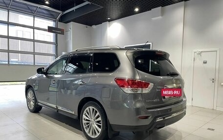 Nissan Pathfinder, 2016 год, 1 610 000 рублей, 6 фотография