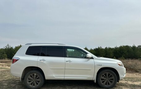 Toyota Highlander III, 2010 год, 1 588 000 рублей, 2 фотография