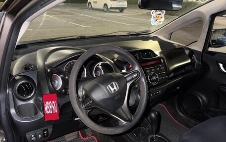 Honda Jazz II рестайлинг, 2011 год, 700 000 рублей, 18 фотография