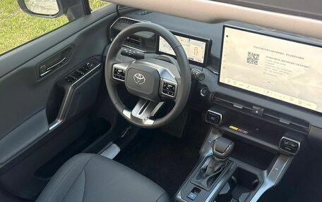 Toyota RAV4, 2026 год, 4 150 000 рублей, 3 фотография