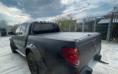 Mitsubishi L200 IV рестайлинг, 2014 год, 2 500 000 рублей, 6 фотография
