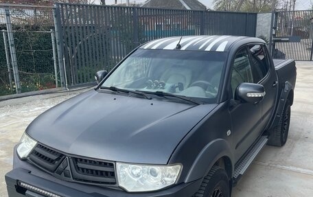 Mitsubishi L200 IV рестайлинг, 2014 год, 2 500 000 рублей, 1 фотография