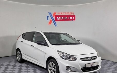 Hyundai Solaris II рестайлинг, 2013 год, 665 000 рублей, 2 фотография