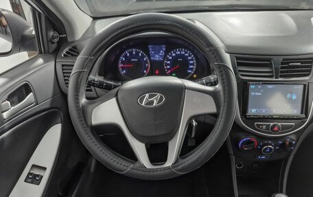 Hyundai Solaris II рестайлинг, 2013 год, 665 000 рублей, 13 фотография